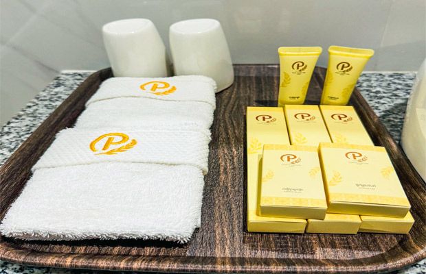 Piseth Deluxe Double Room