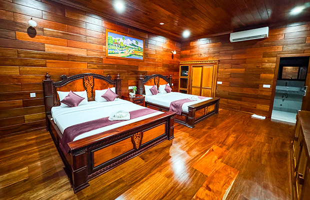 Piseth Deluxe Twin Room