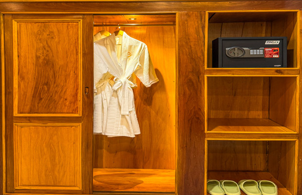 Angerbos Standard Double Bed